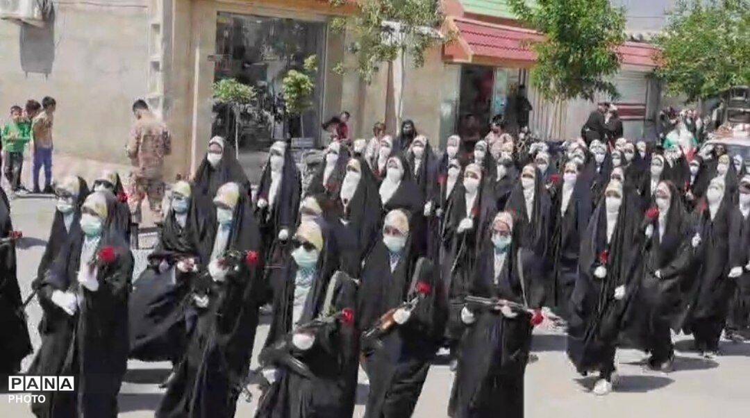 رزمایش بانوان جانفدای ایران در شهر آوه