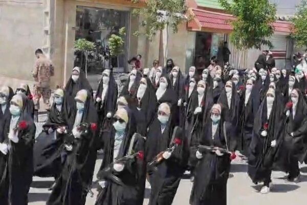 رزمایش بانوان جانفدای ایران در شهر آوه