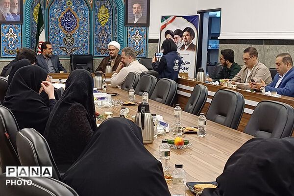 نشست مدیران مدارس ابتدایی شهر اندیشه با امام جمعه شهر اندیشه در آستانه بازگشایی مدارس