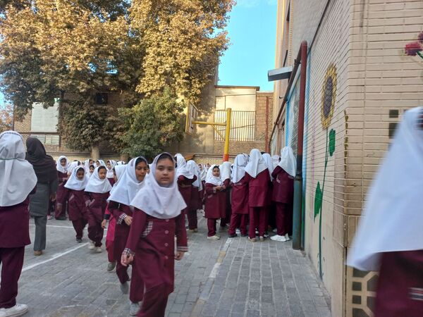 جلسه توجیهی  سفیران سلامت دبستان دخترانه شطیطه۲