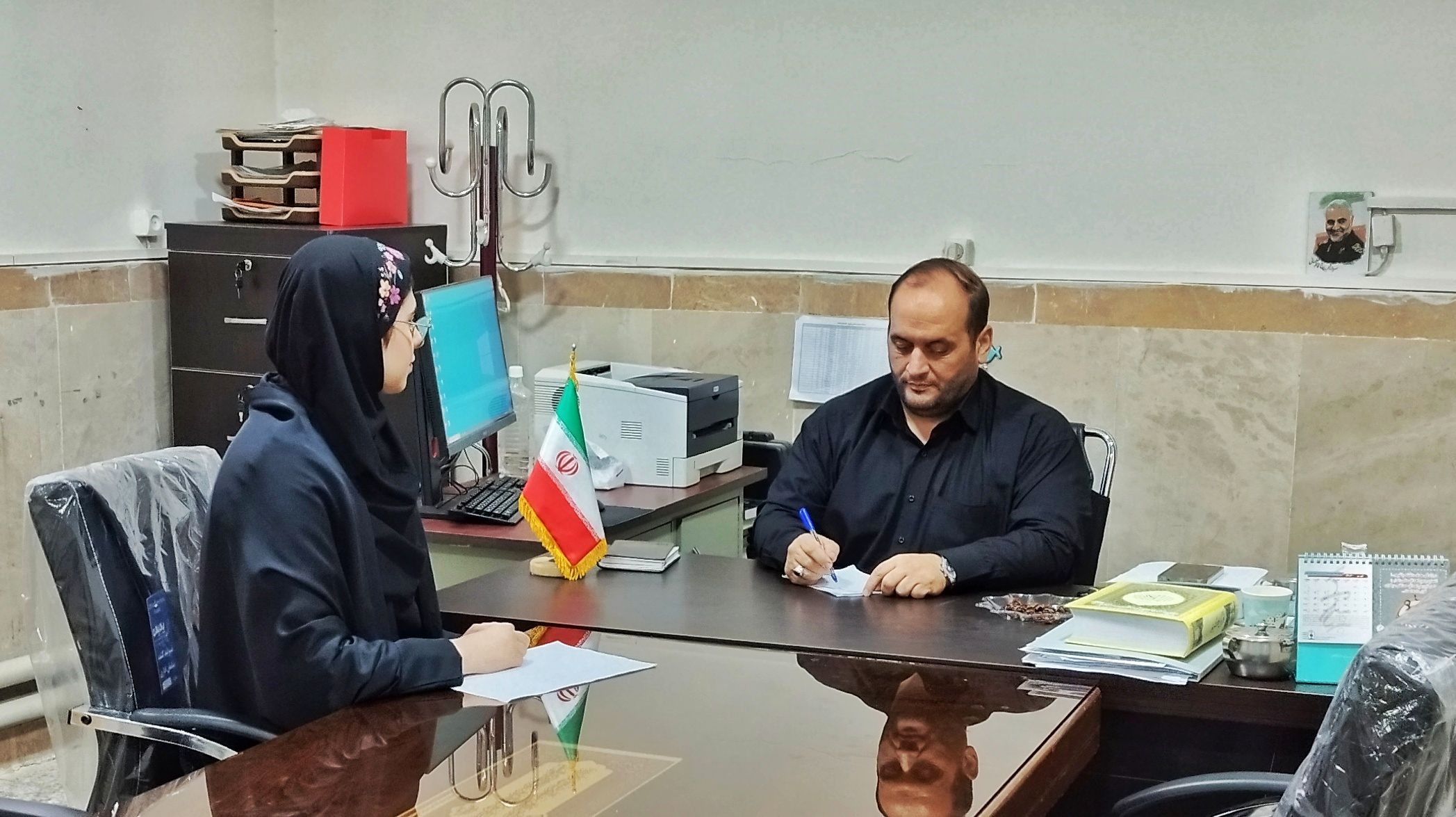 یاد و راه شهدا همواره چراغ نسل جدید است