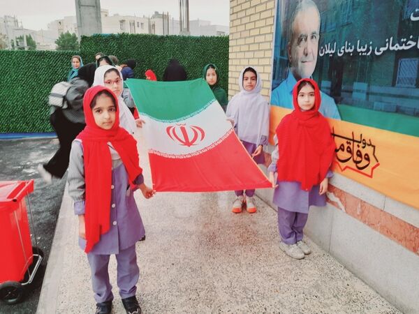 افتتاح مدرسه  ۱۲ کلاسه فروغی بسطامی در بوشهر