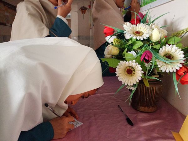 برگزاری انتخابات شورای دانش آموزی دبستان سمیه کاشمر