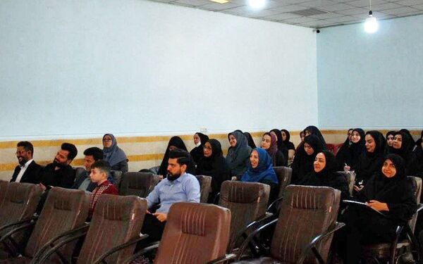 نشست تخصصی شورای آموزگاران قطب ۱ شهر قیامدشت 