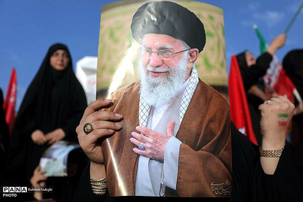 مراسم تشییع پیکر مطهر رهبر شهید انقلاب در تهران - 2