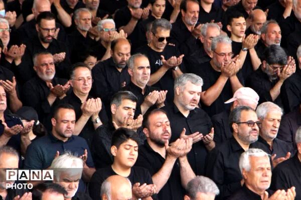 تهران در عاشورا یکپارچه سیاه‌پوش شد