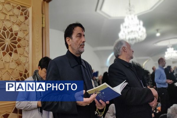 مراسم سومین شب قدر در بارگاه  ملکوتی حضرت امام رضا(ع)