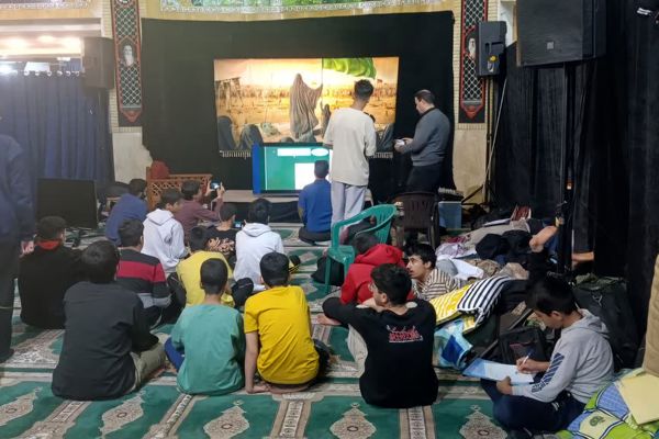 اعتکاف دانش‌آموزی در مساجد شیراز