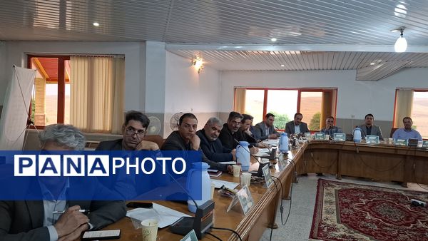 اجلاس رؤسای نواحی و مناطق آموزش و پرورش استان اصفهان در شهرستان چادگان