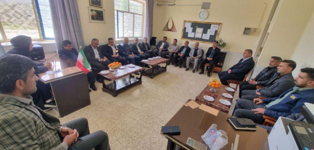 بازدید میدانی از مدارس، گامی در جهت شناسایی دقیق‌تر نیازها و برنامه‌ریزی برای رفع موانع است 