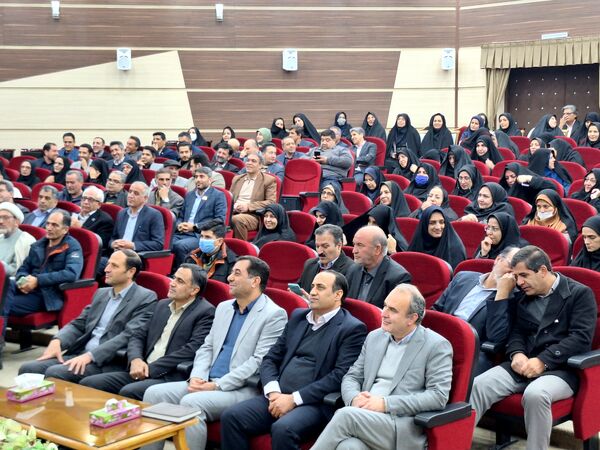 آیین تکریم و معارفه مدیر آموزش و پرورش ناحیه۴ استان اصفهان