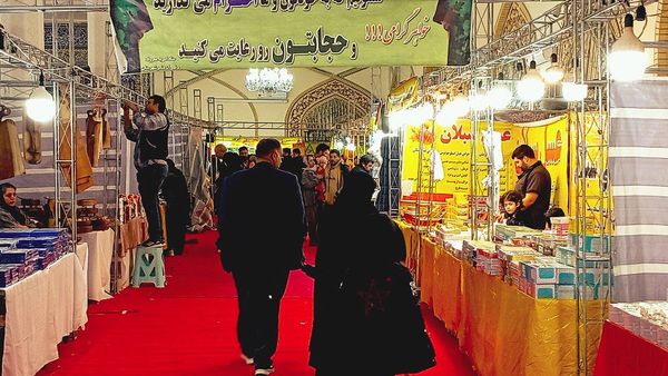 برپایی نمایشگاه بهاره در کاشمر