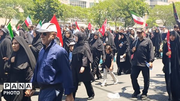 رستاخیز تاریخی لثارات خامنه ای در تهران