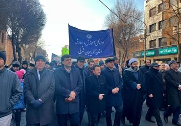 دستاورد های علمی دانش آموزان، سلاحی برای مبارزه با استکبار جهانی است 