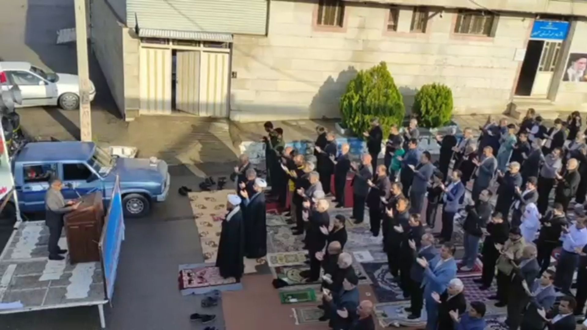برگزاری نماز عید فطر در معمولان به امامت حجت‌الاسلام آروانی