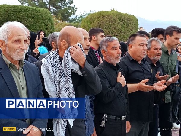 عطر افشانی گلزار شهدا و مراسم یادبود شهدای خدمت