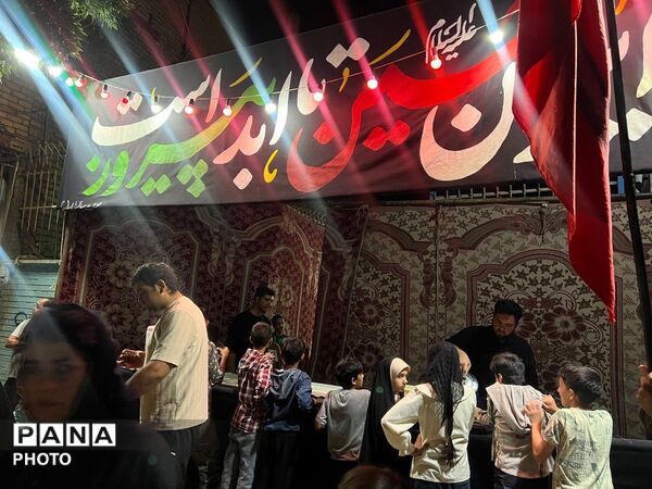 شکوفایی درحریمِ عشق؛ جشنِ فرشته‌ها در میدانِ نجفیه زاوه