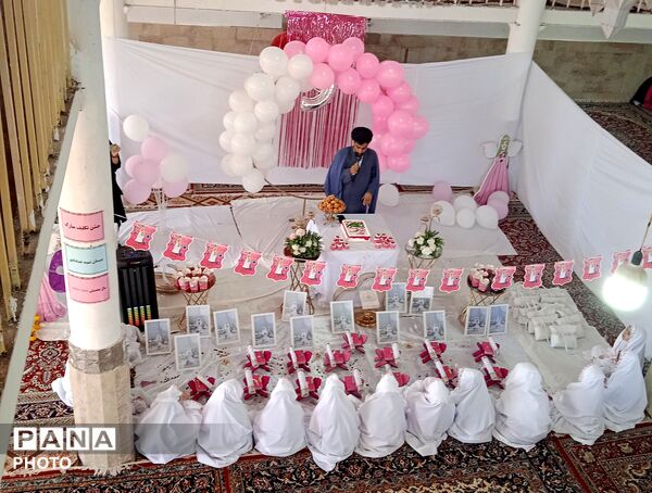 جشن تکلیف دختران در مدرسه شهیدحسین خدادادی
