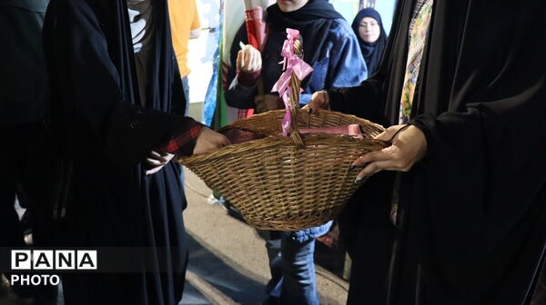  شور و نشاط دانش‌آموزی در موج اجتماع مردمی پاکدشت