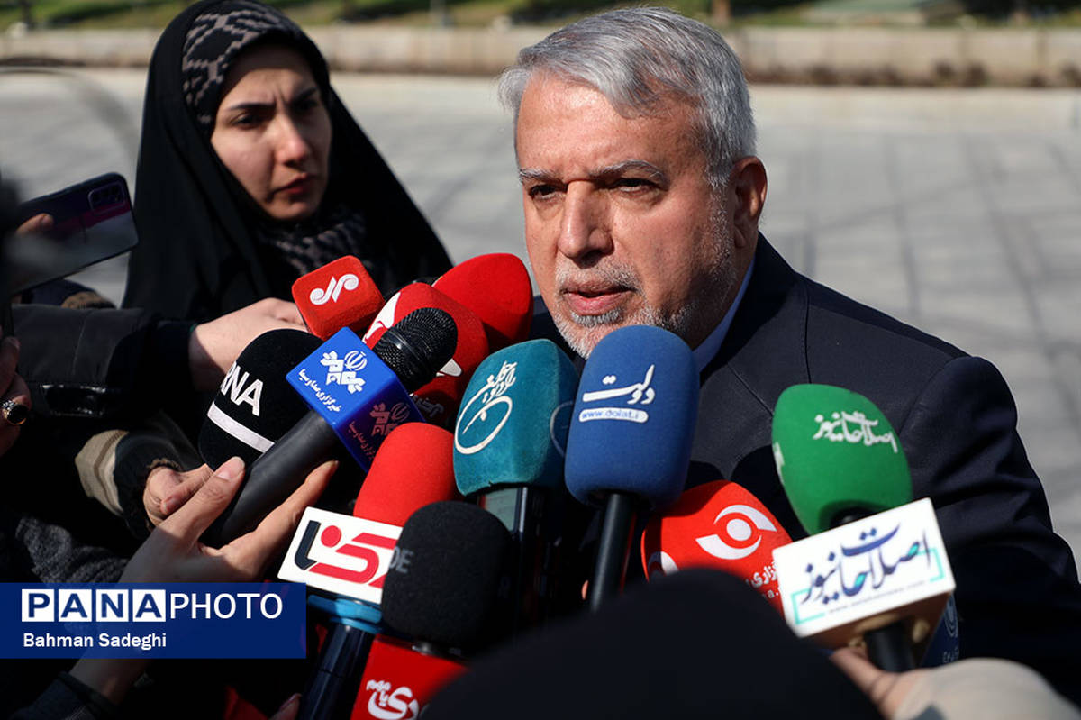 صنایع دستی ایران در مسیر جدیدی قرار گرفته و آینده درخشانی خواهد داشت