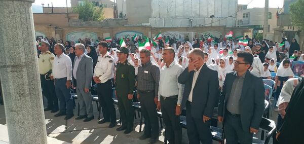 مراسم گرامیداشت هفته دفاع مقدس و آغاز سال تحصیلی جدید، در مدارس شهرستان چرداول 