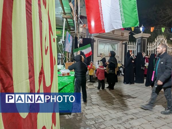 برپایی چایخانه جوانان مهدوی در نیشابور 