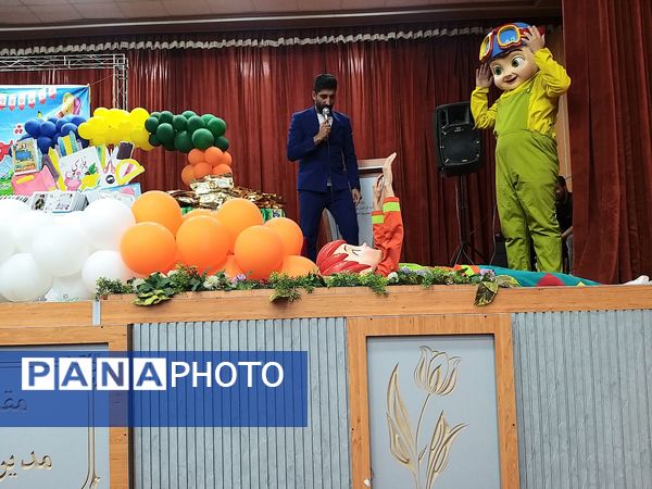 برگزاری جشن الفبای پسران دبستان شهدای غزه در کانون ملائک شهرستان قرچک با حضور گروه نمایشی روناک