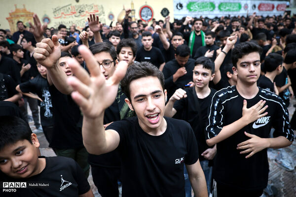 گردهمایی چهاردهمین سوگواره «احلی من العسل»