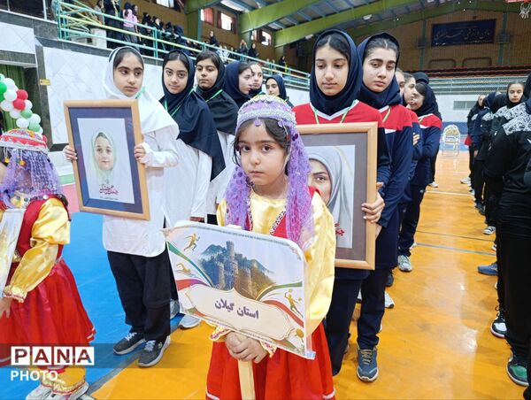 رقابت‌های ورزشی دانش‌آموزان دختر پنج استان کشور در زنجان آغاز شد