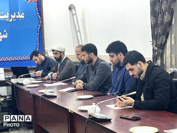 نشست معاونان و مربیان پرورشی در گلوگاه 