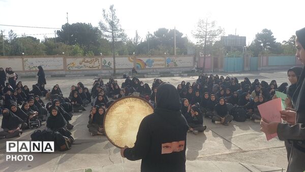 افتتاحیه طرح نوجوان خوارزمی با حضور دانش‌آموزان مقام‌آور در کاشمر