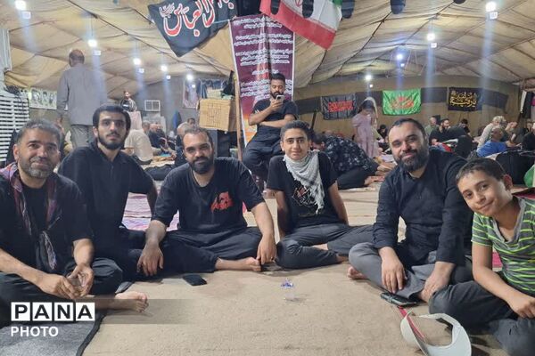  موکب شهدا فیروزکوه در کربلا میزبان زائران اربعین 