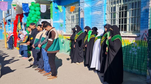 جشن حضور تا ظهور در مدرسه شهید تقی پور ورزنه 