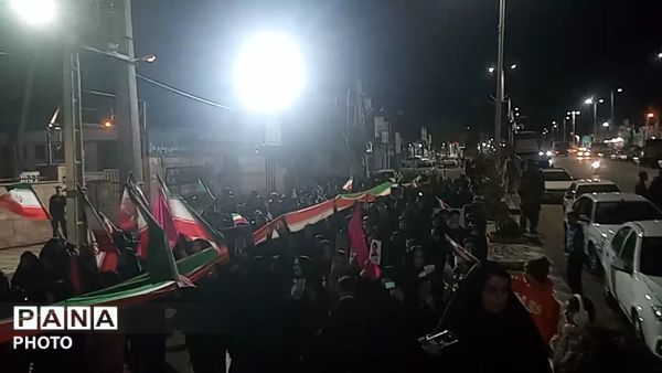 اجتماع باشکوه مردم معمولان در سوگ رهبر معظم انقلاب 