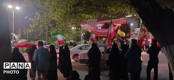 ۶۰ شب حضور مستمر؛ مردمی که قلبشان به عشق وطن می‌تپد