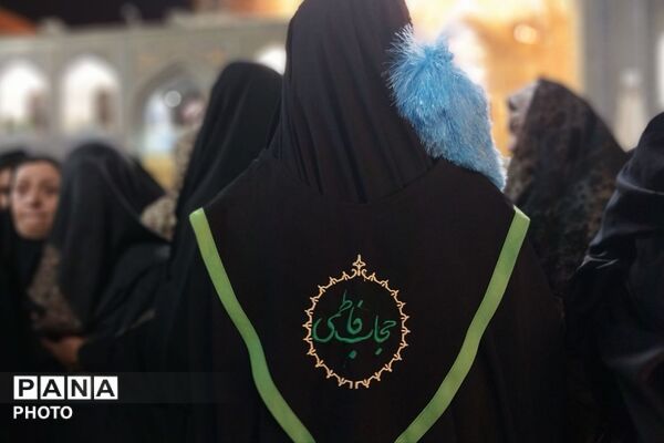 زائران در حرم رضوی میان غم محرم و انتظار امامت