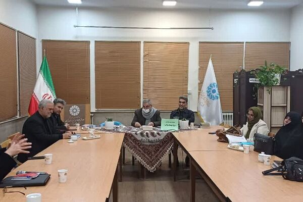 روایت قلم‌های ماندگار؛ پنجمین نشست کتابخوانی پیشکسوتان در پیشوا