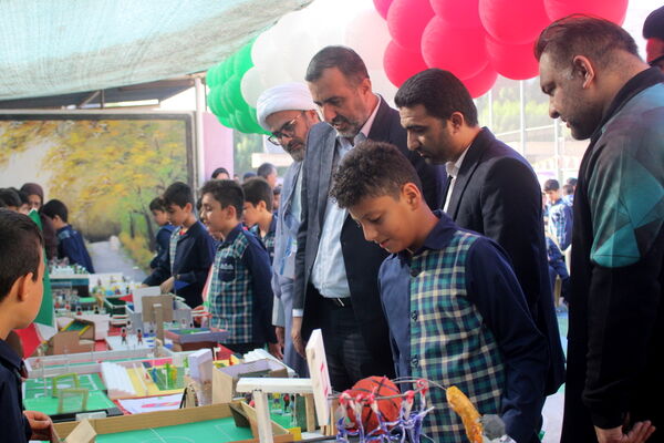 زنگ تربیت‌بدنی و ورزش در دبستان شهید باهنر پسرانه بوشهر 