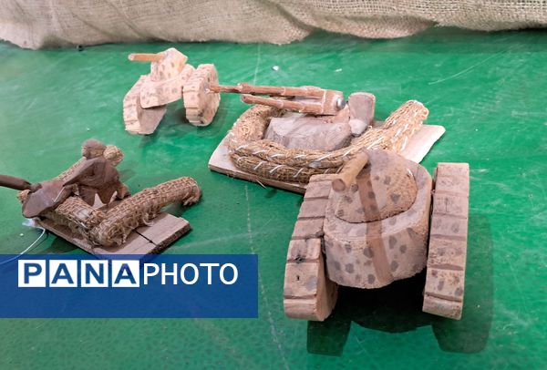 بازارچه دست‌سازه‌های دانش‌آموزی منطقه میانکوه