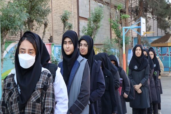 صبحگاه مدرسه شیخ مفید پاکدشت