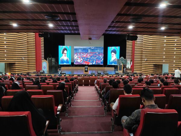 برگزاری مراسم اختتامیه  مسابقات قرآن،  عترت و نماز دانش آموزی شهر تهران