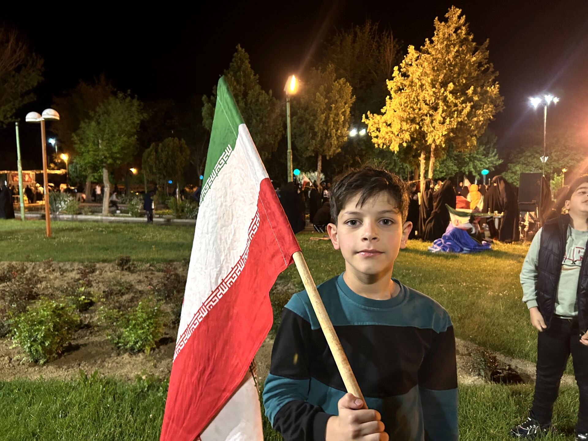 دهه‌نودی‌ها پای کار در تویسرکان