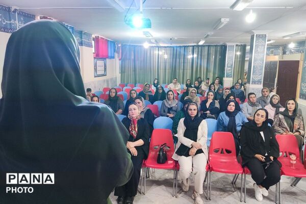 از نیمکت‌های مدرسه تا ماندگاری در تاریخ؛ مهر با یاد دانش‌آموزان میناب