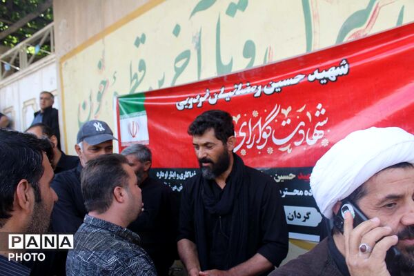 خاکسپاری دو شهید جنگ سوم در گلزار شهدای روستای فردو