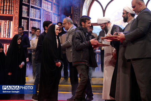 آیین تجلیل از افتخارآفرینان علمی ایران