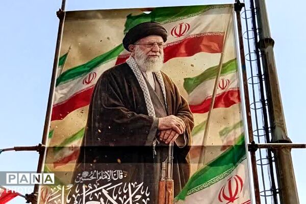 خدمت رسانی و پذیرایی موکب شهدای چهاردانگه  از زائران مراسم تشییع رهبر شهید