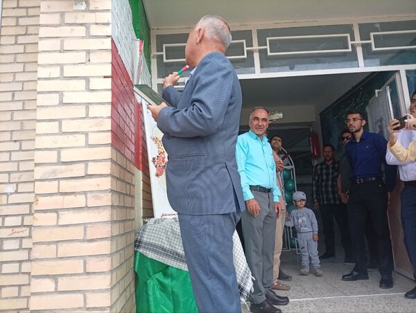 آغاز بازگشایی مدارس و شور و حال دانش آموزان دبستان شهید پسندیده فدافن در نخستین روز پاییز