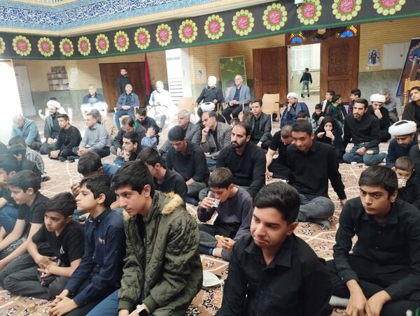 عزاداری هیات‌های دانش‌آموزی در کاظمیه