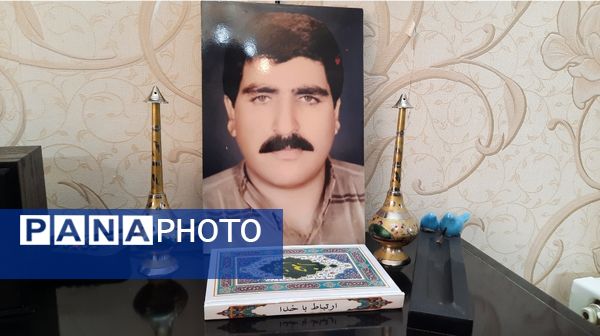 تجلیل و تکریم از  خانواده شهید علیرضا نخعی