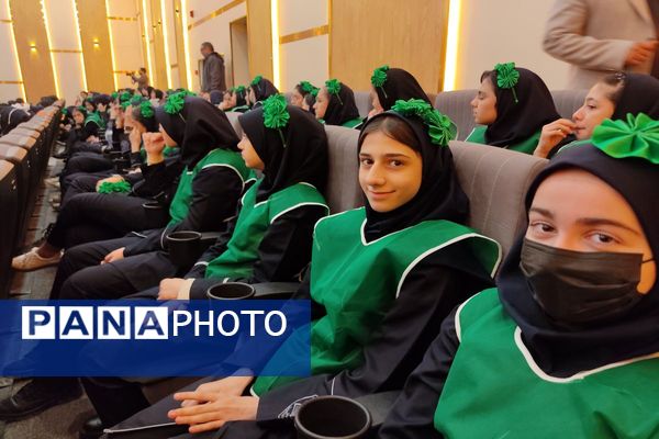 صدای زنگ انقلاب برای آغاز جشنی دوباره